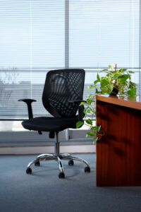 mesh ergonomic chairs in UOffice